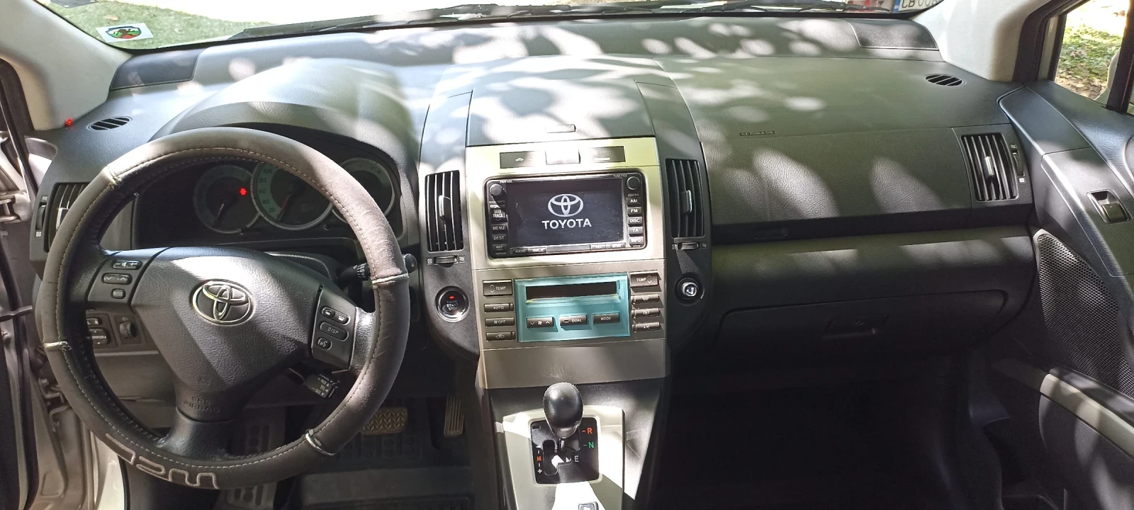 Toyota Corolla verso ��� | Mobile.bg � ����������� 13