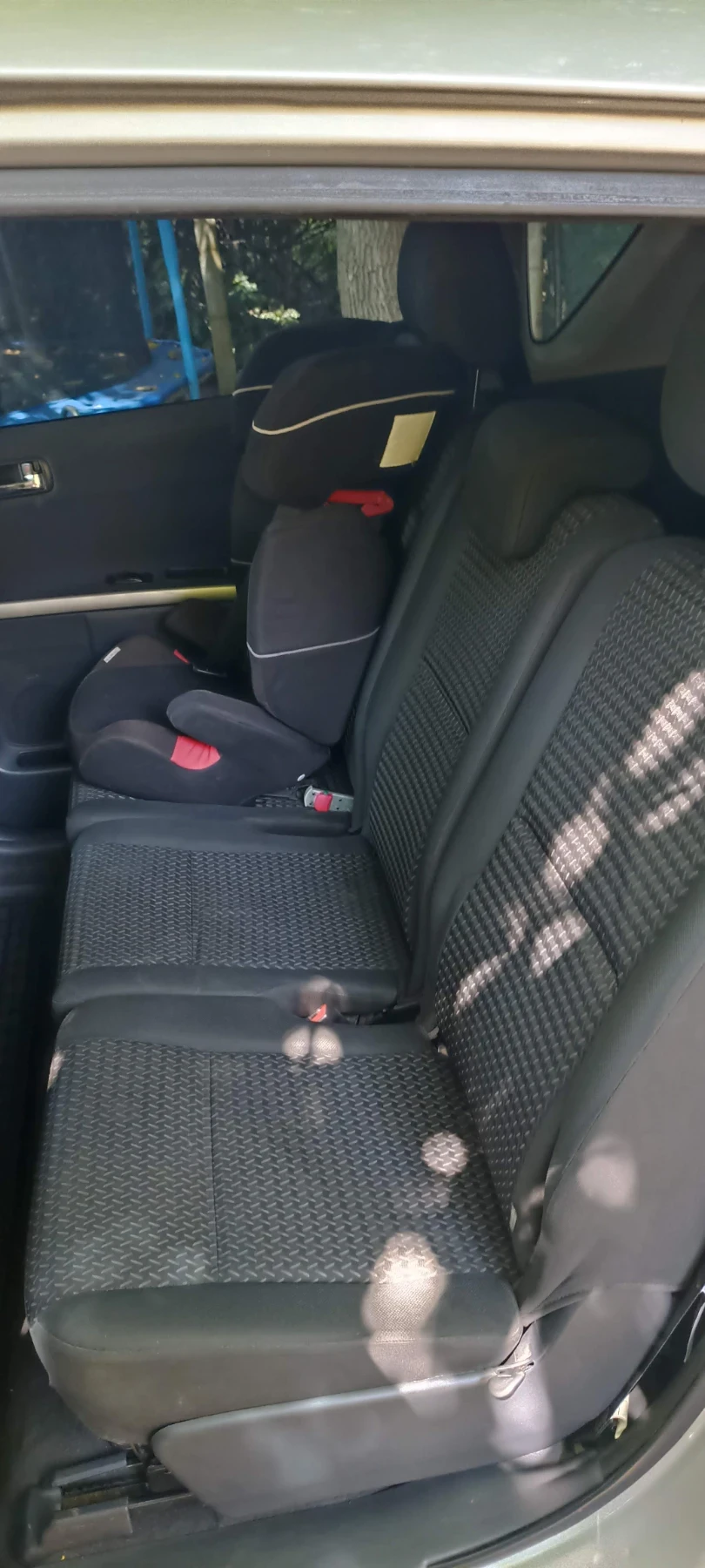 Toyota Corolla verso ��� | Mobile.bg � ����������� 6