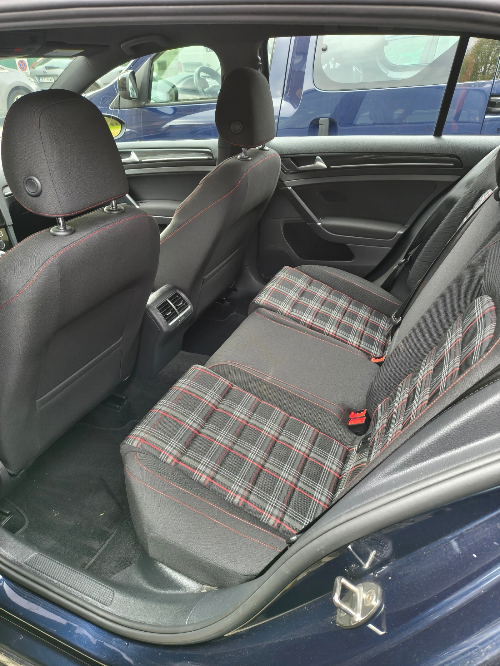 VW Golf GTI | Mobile.bg   6