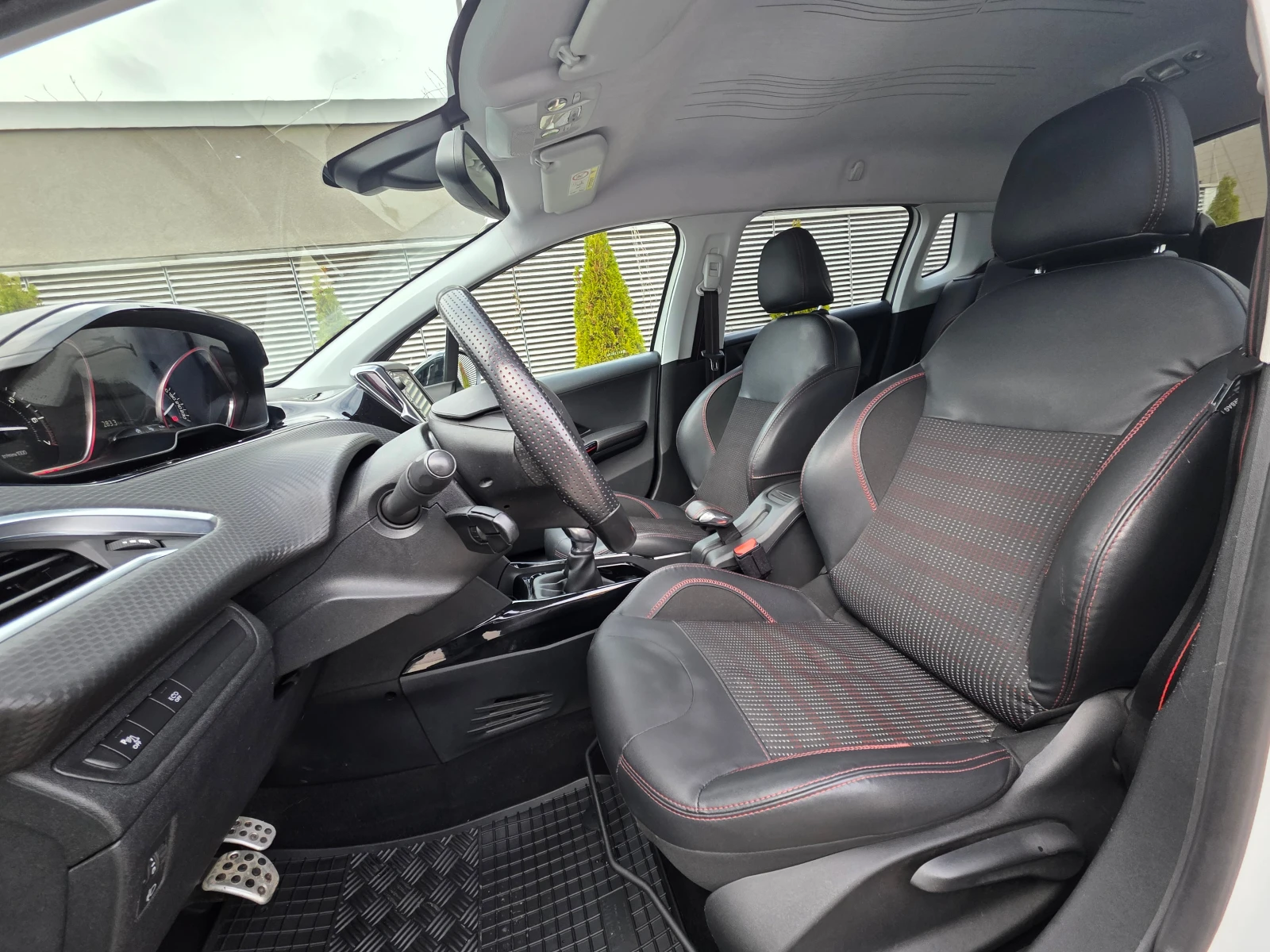 Peugeot 2008 GT Line-1.2-Pure Tech-110hp- faceift | Mobile.bg   12