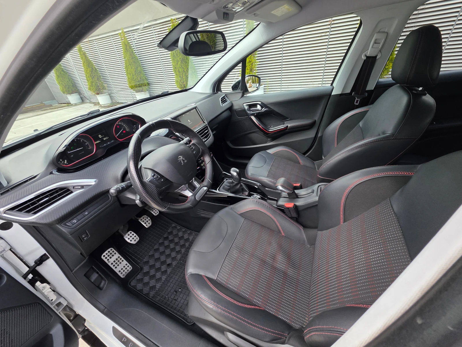 Peugeot 2008 GT Line-1.2-Pure Tech-110hp- faceift | Mobile.bg   9