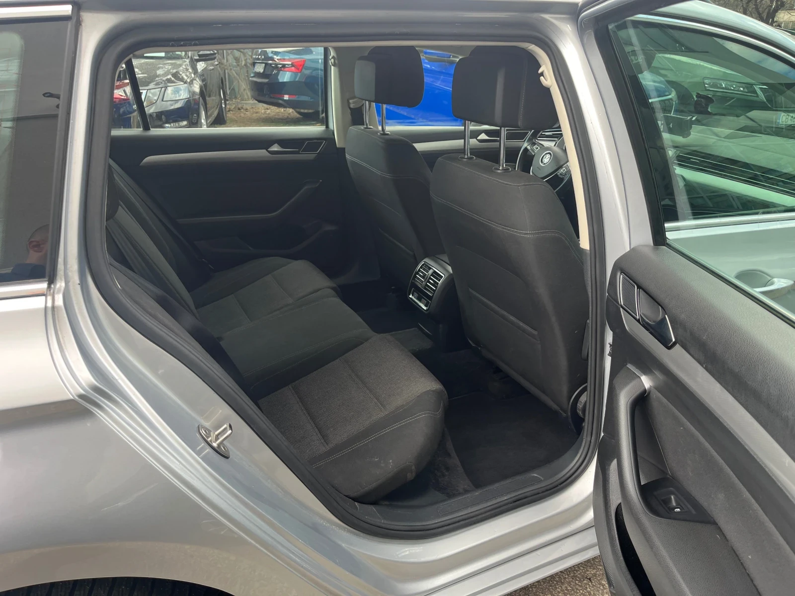 VW Passat 2.0TDI 6DSG , снимка 7 - Автомобили и джипове - 53986781