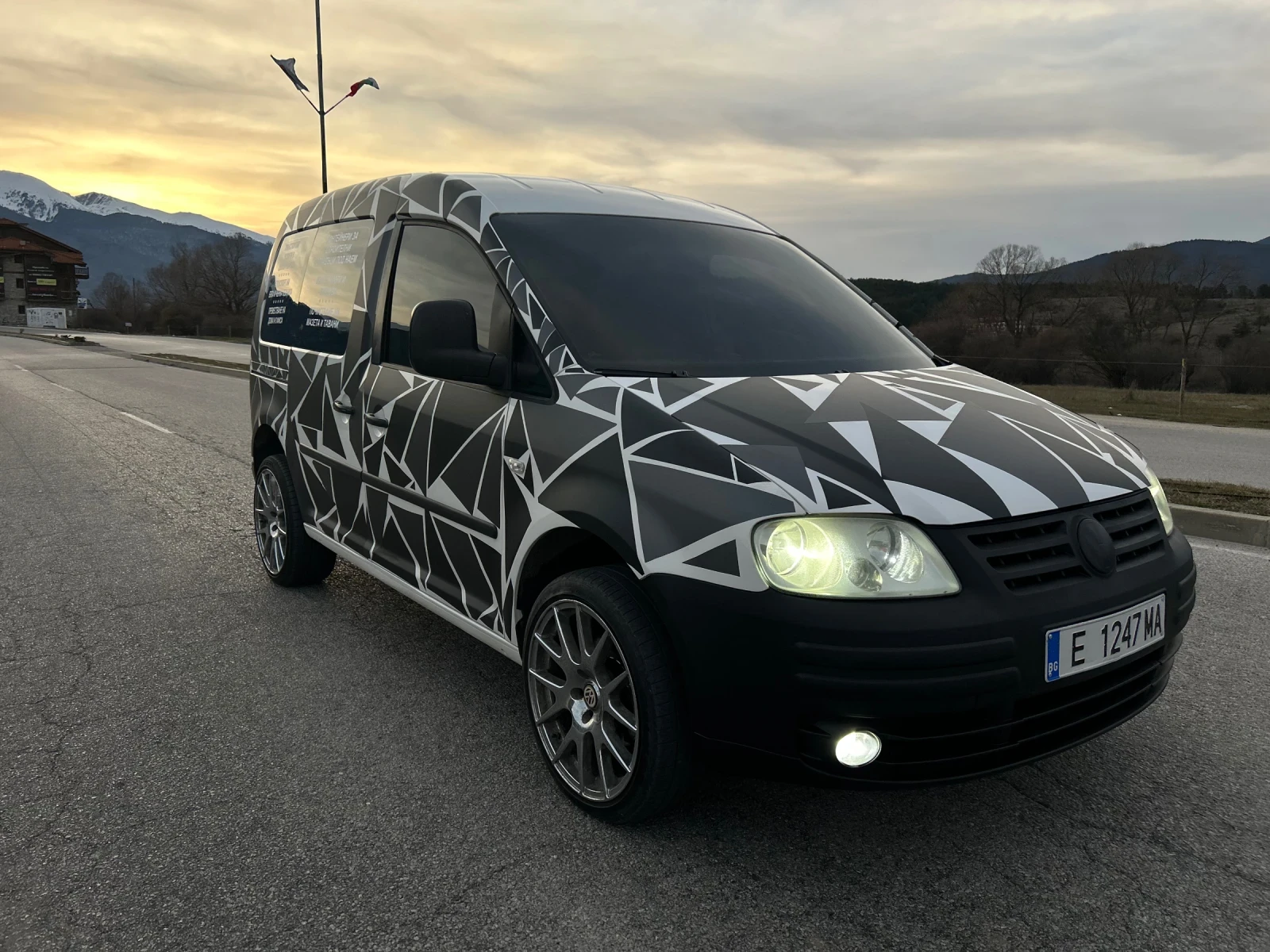 VW Caddy TOP, снимка 3 - Автомобили и джипове - 54011320