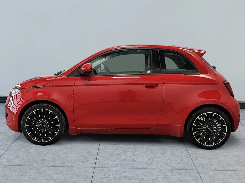Fiat 500e Android Auto/Навигация/Камера, снимка 4 - Автомобили и джипове - 54324261
