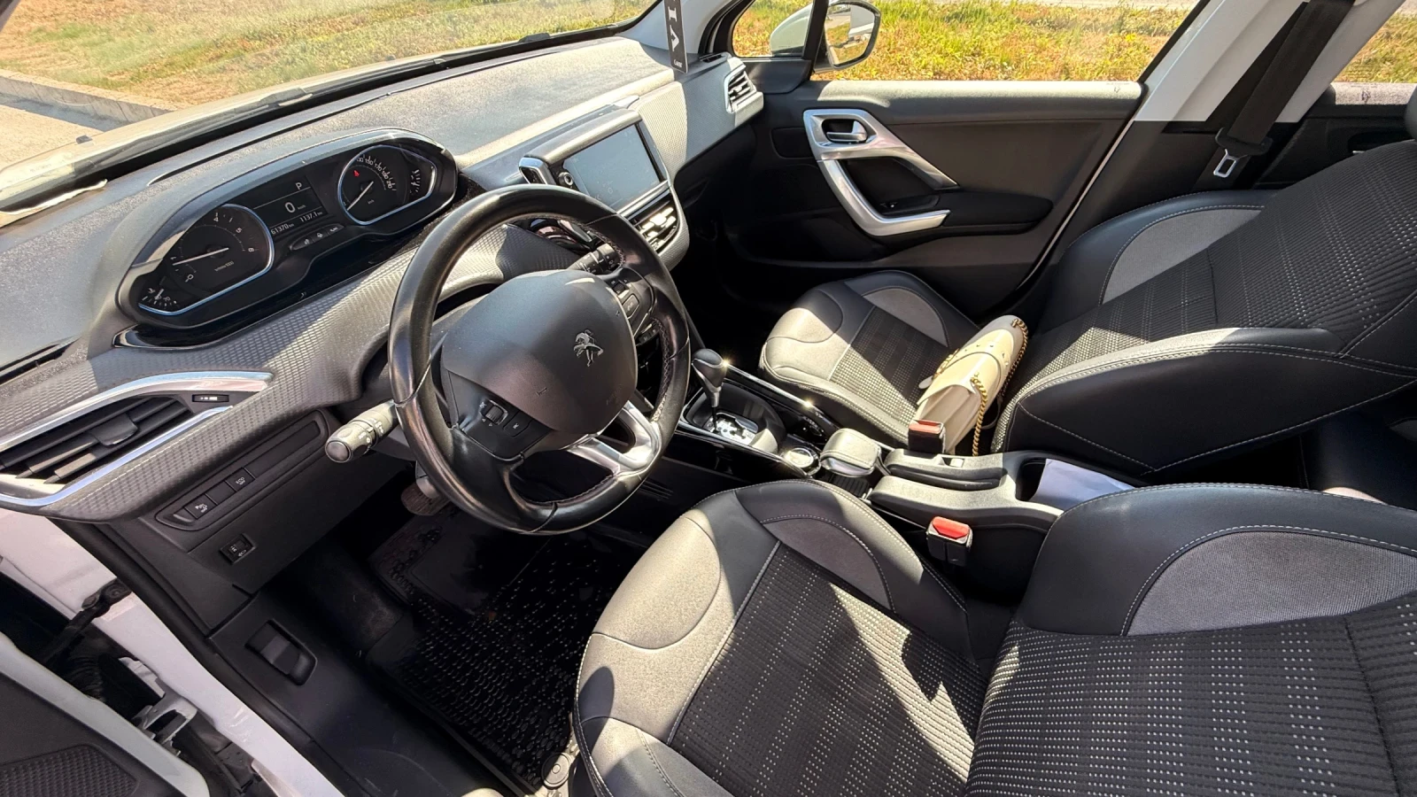 Peugeot 2008, снимка 10 - Автомобили и джипове - 54345858