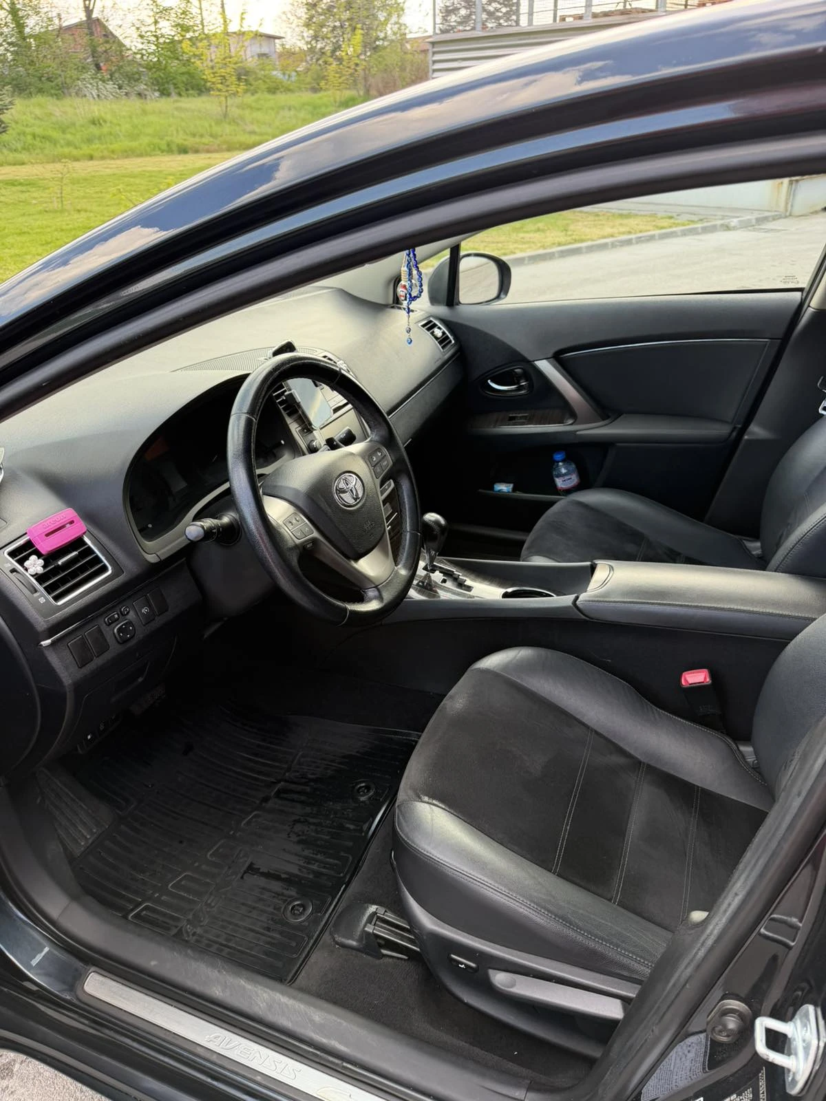 Toyota Avensis T27 D-CAT, снимка 11 - Автомобили и джипове - 54543616