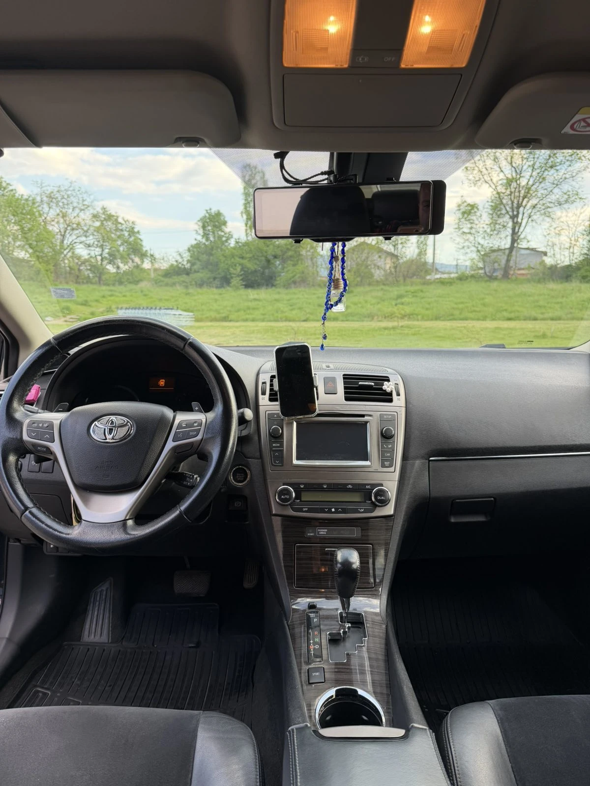 Toyota Avensis T27 D-CAT, снимка 14 - Автомобили и джипове - 54543616