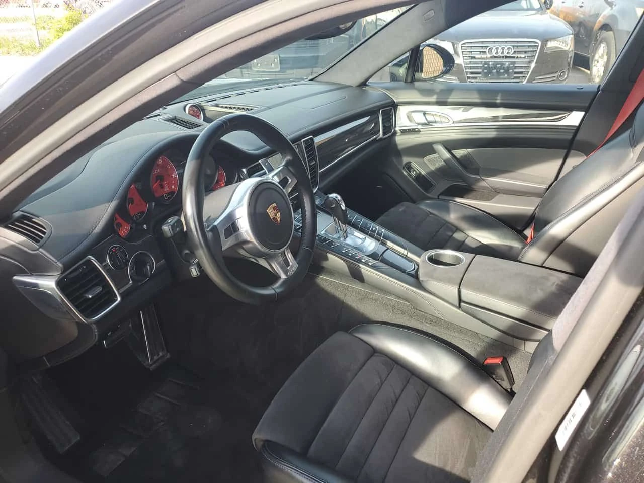 Porsche Panamera GTS/CARFAX/ФИНАНСИРАНЕ, снимка 6 - Автомобили и джипове - 54680728