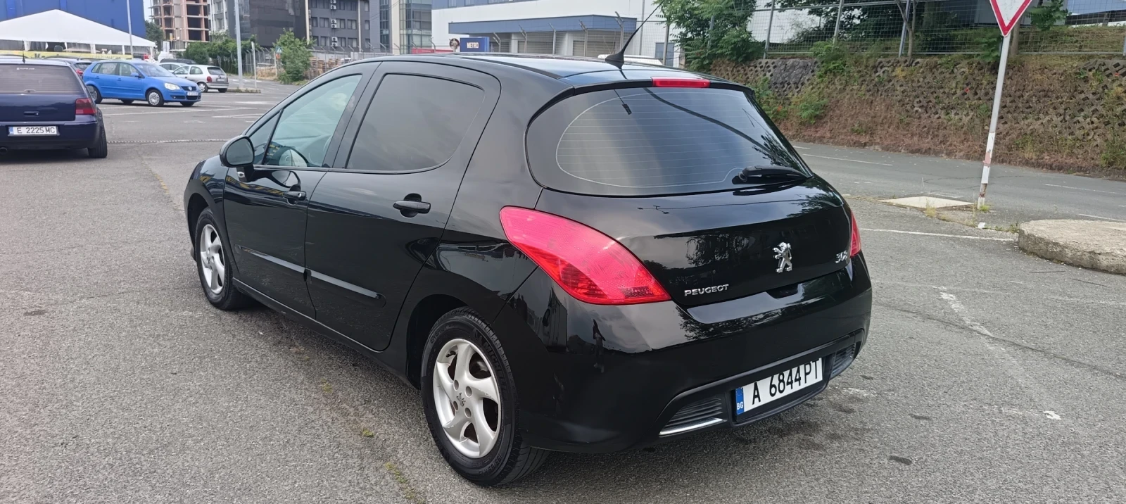 Peugeot 308 1.4 Бензин , снимка 5 - Автомобили и джипове - 54751430