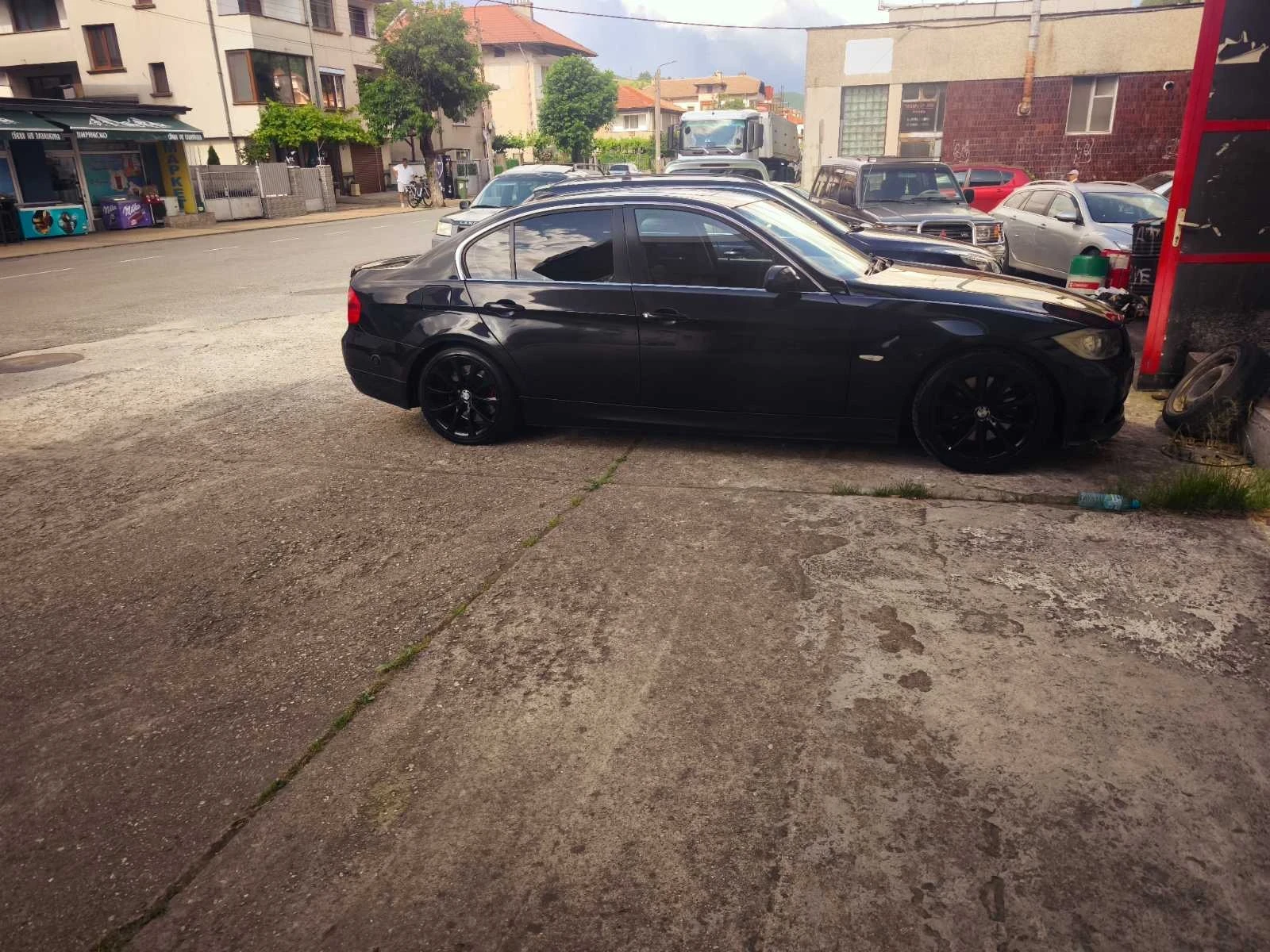 BMW 330, снимка 3 - Автомобили и джипове - 54958774