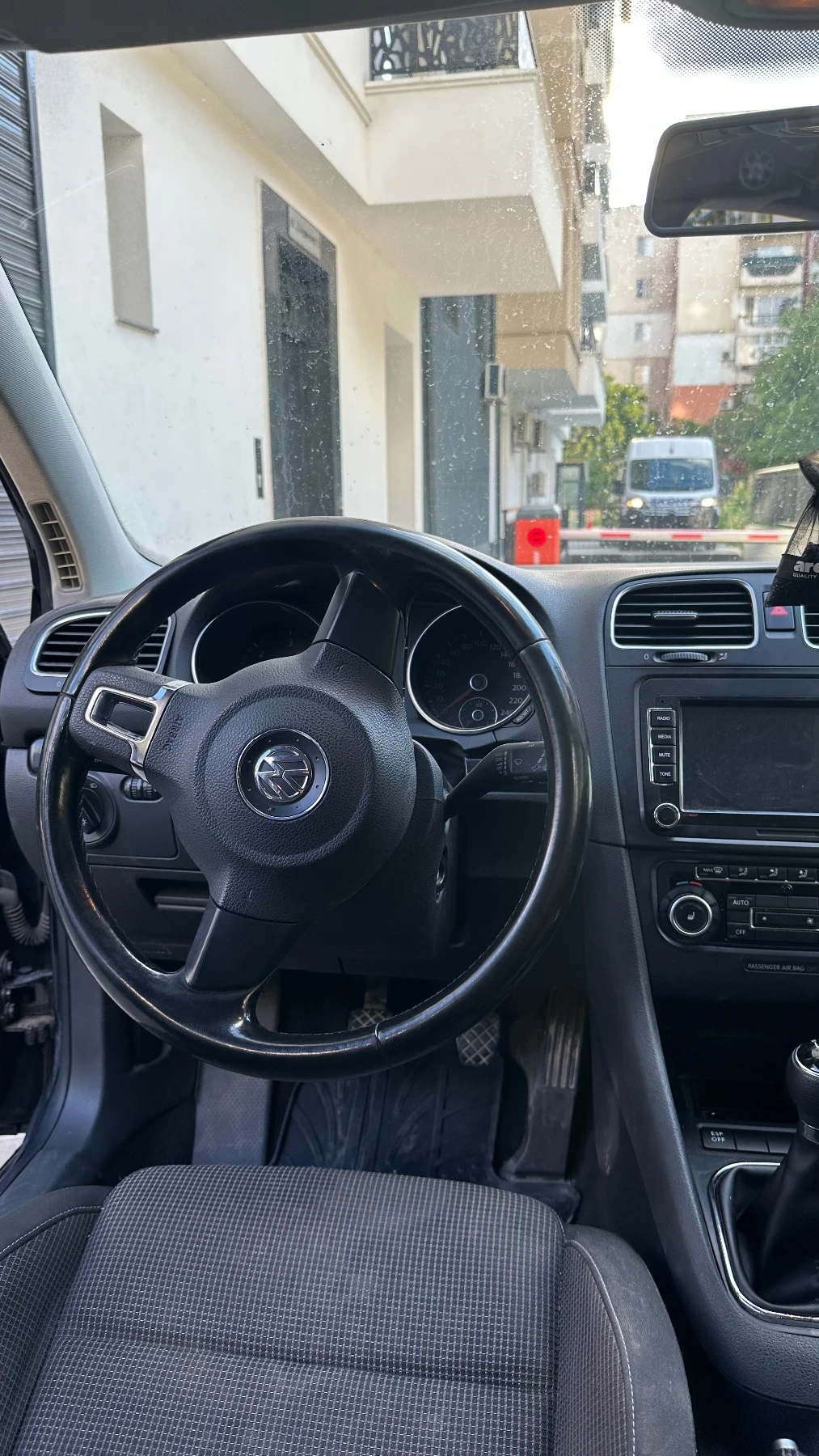 VW Golf, снимка 5 - Автомобили и джипове - 55285869