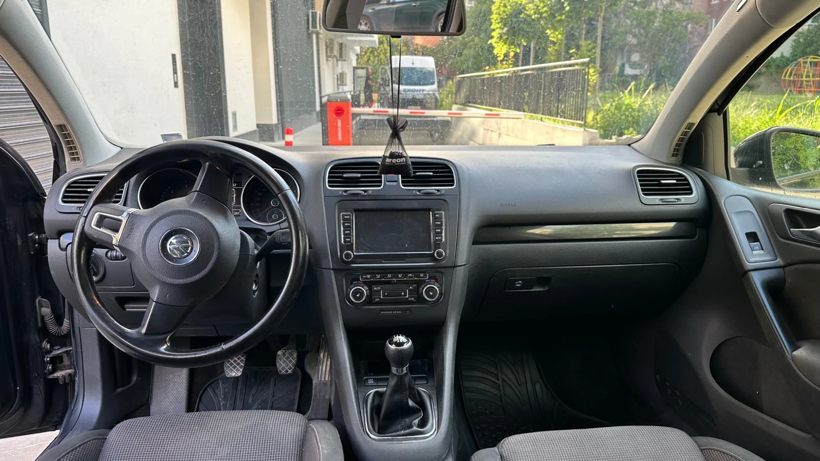 VW Golf, снимка 6 - Автомобили и джипове - 55285869