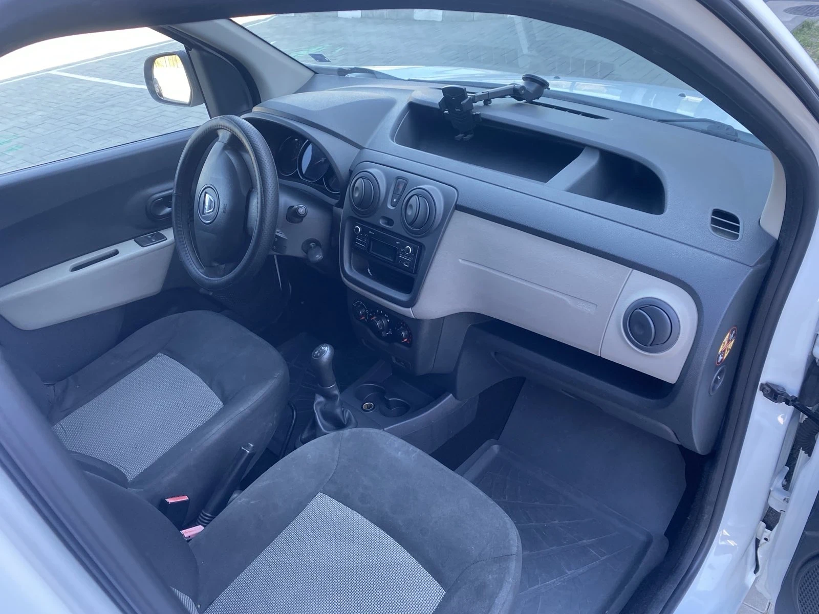 Dacia Dokker 1.5, снимка 7 - Автомобили и джипове - 55430110