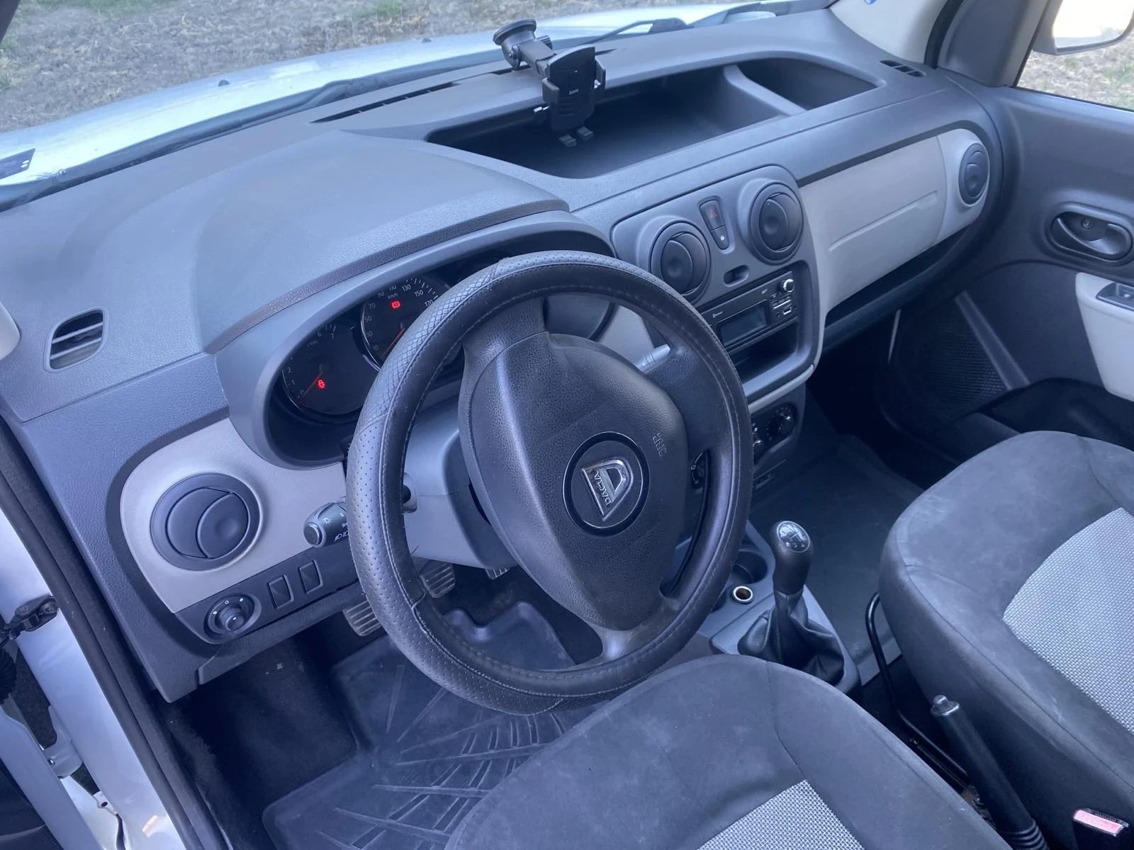 Dacia Dokker 1.5, снимка 8 - Автомобили и джипове - 55430110