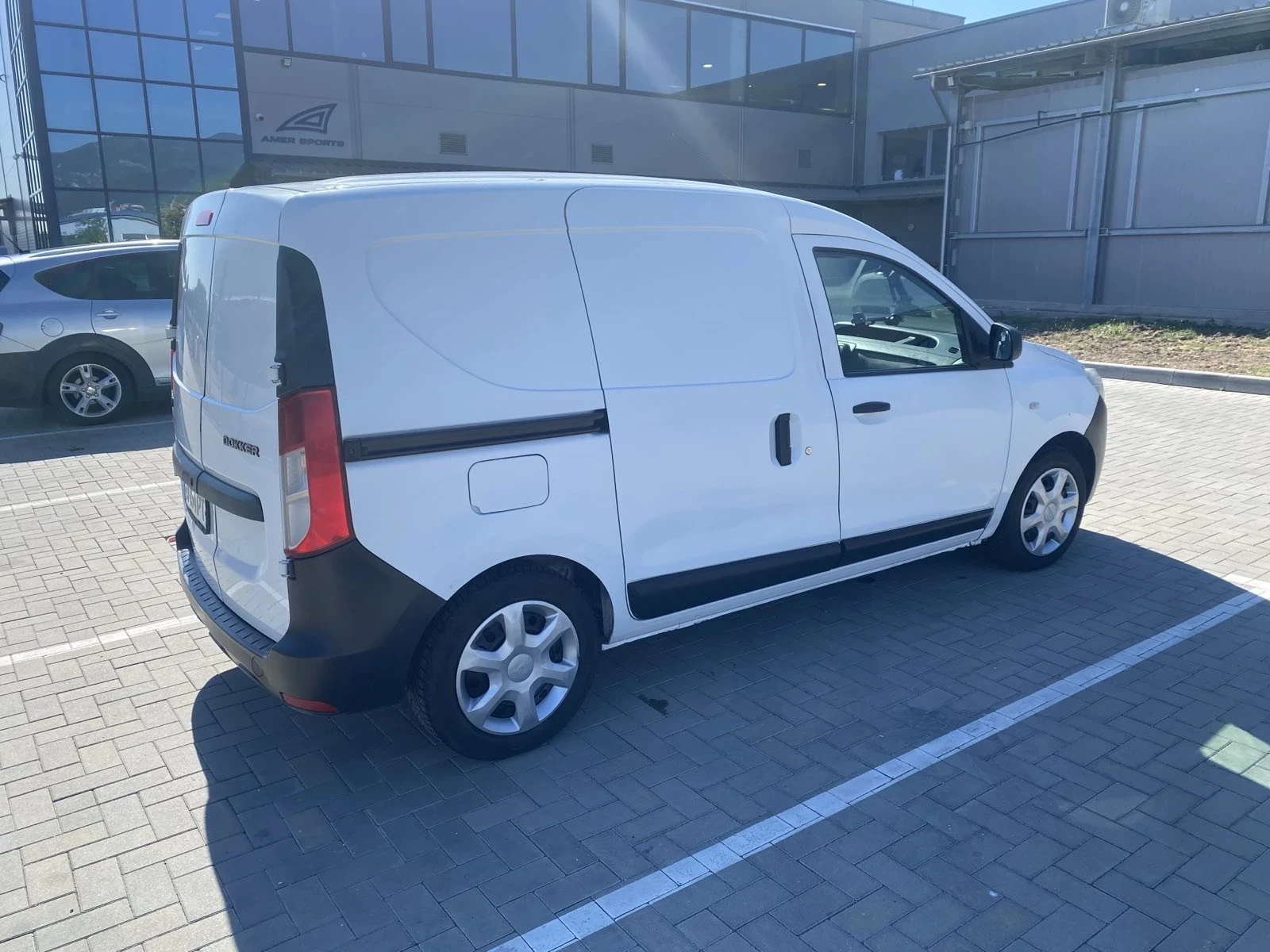 Dacia Dokker 1.5, снимка 2 - Автомобили и джипове - 55430110