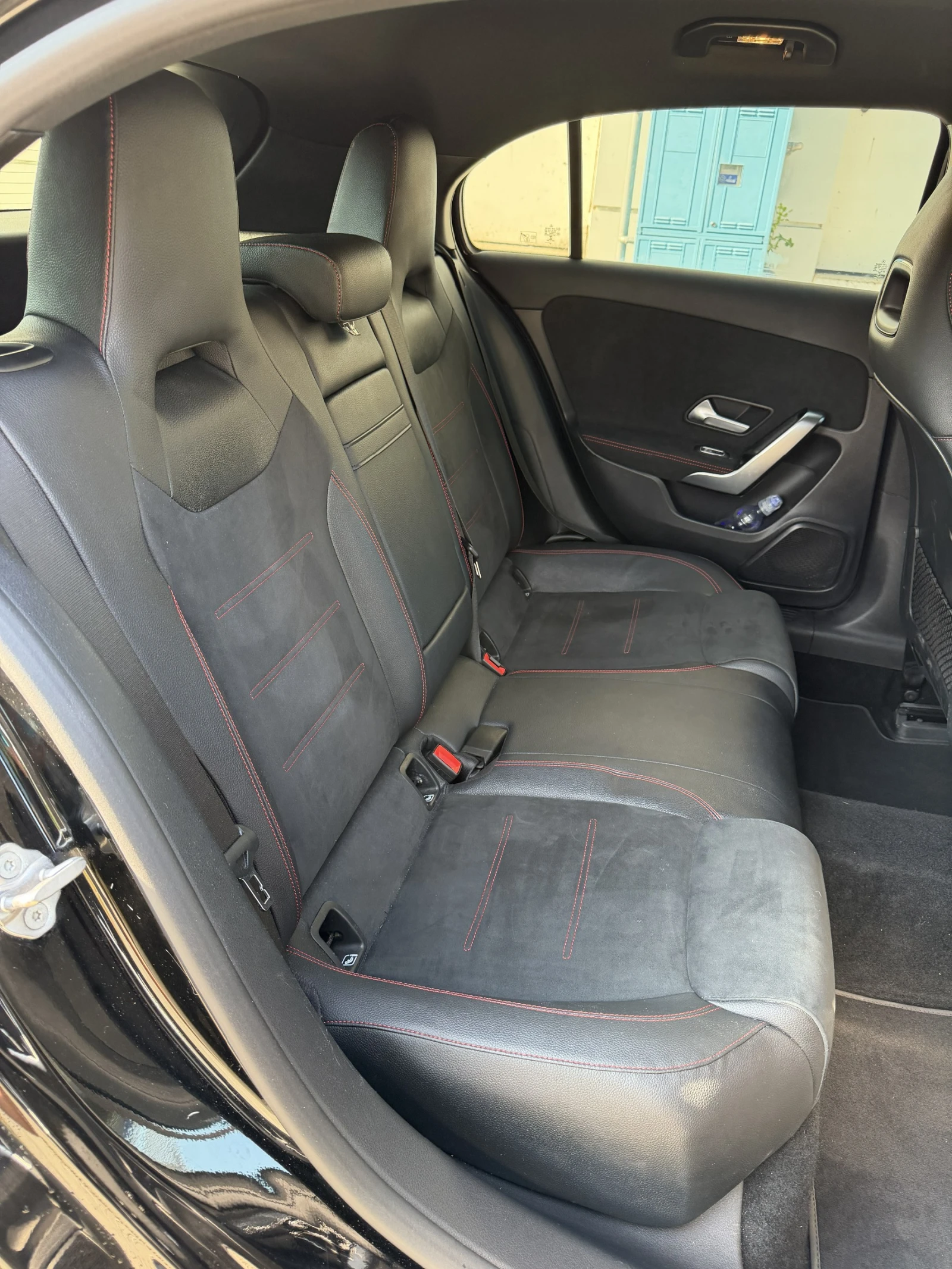 Mercedes-Benz A 220 d AMG pack* LED* NAVI, снимка 16 - Автомобили и джипове - 55346588