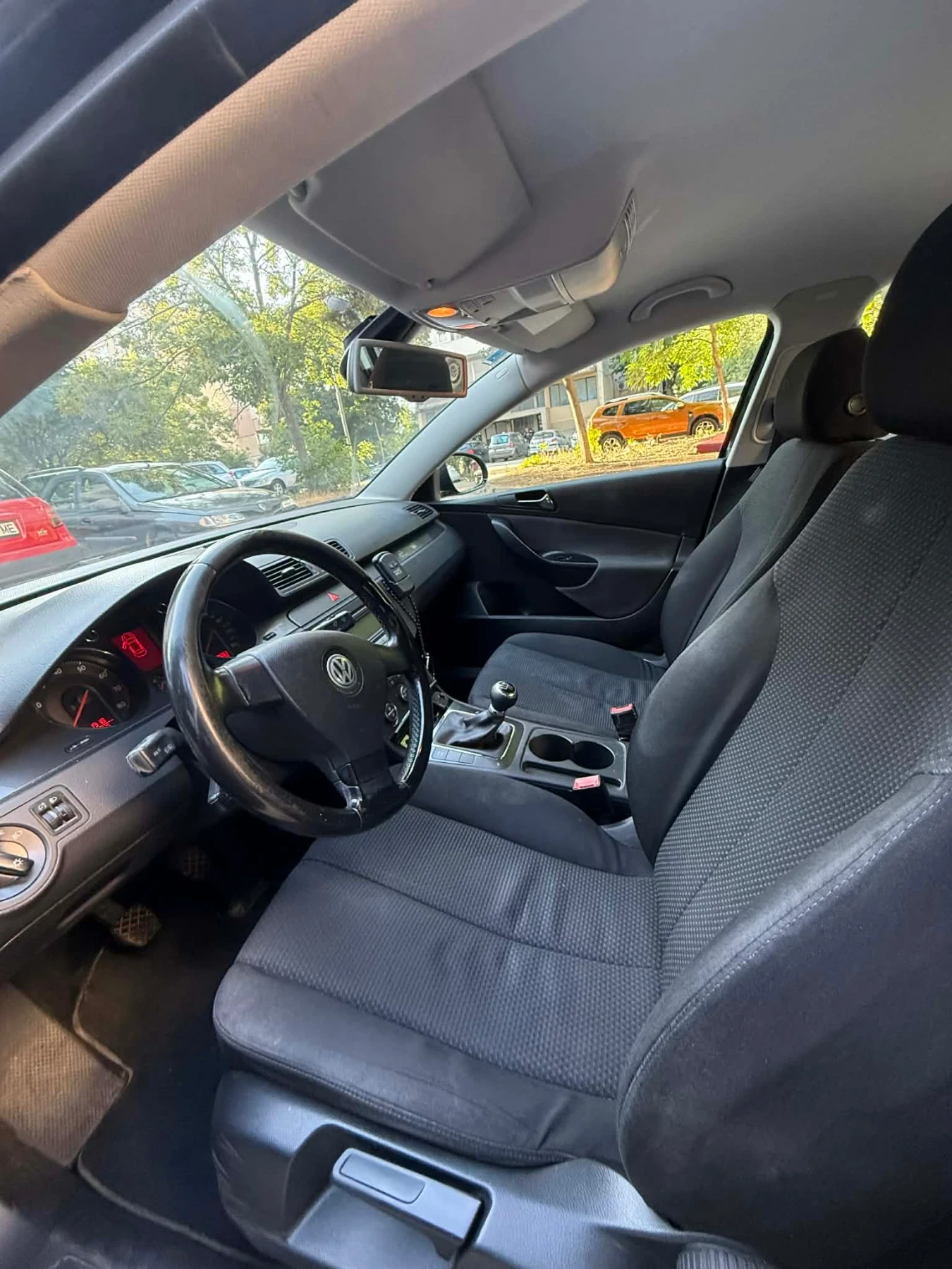 VW Passat, снимка 4 - Автомобили и джипове - 55503645