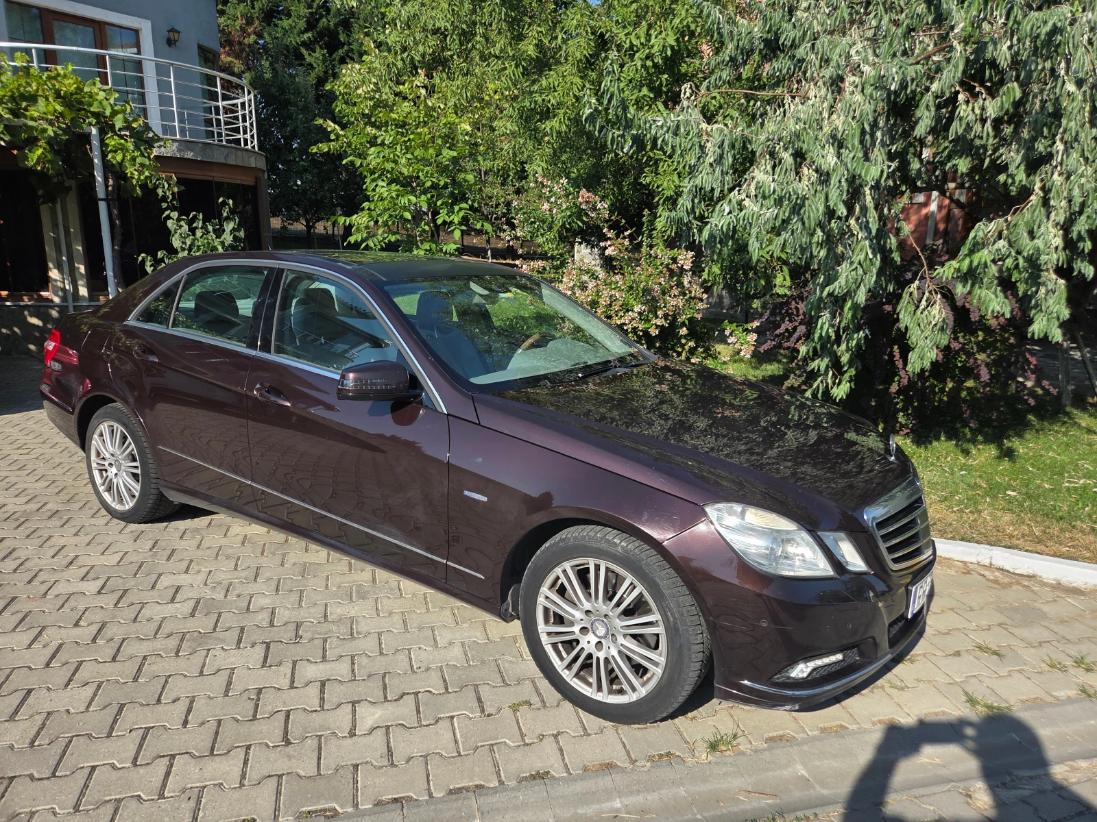 Mercedes-Benz E 350, снимка 3 - Автомобили и джипове - 55604508