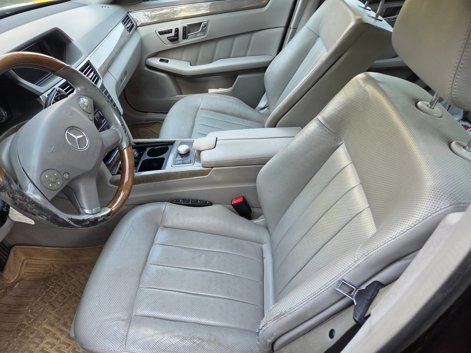 Mercedes-Benz E 350, снимка 10 - Автомобили и джипове - 55604508