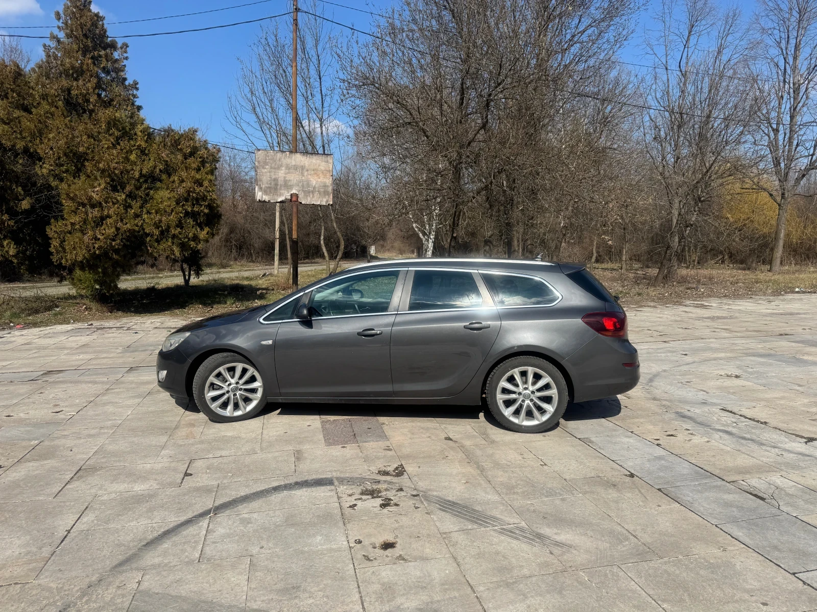 Opel Astra 1.7 CDTI Cosmo, снимка 4 - Автомобили и джипове - 56652903