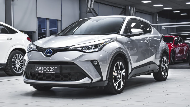 Toyota C-HR 2.0 Hybrid Club Automatic, снимка 4 - Автомобили и джипове - 51263991