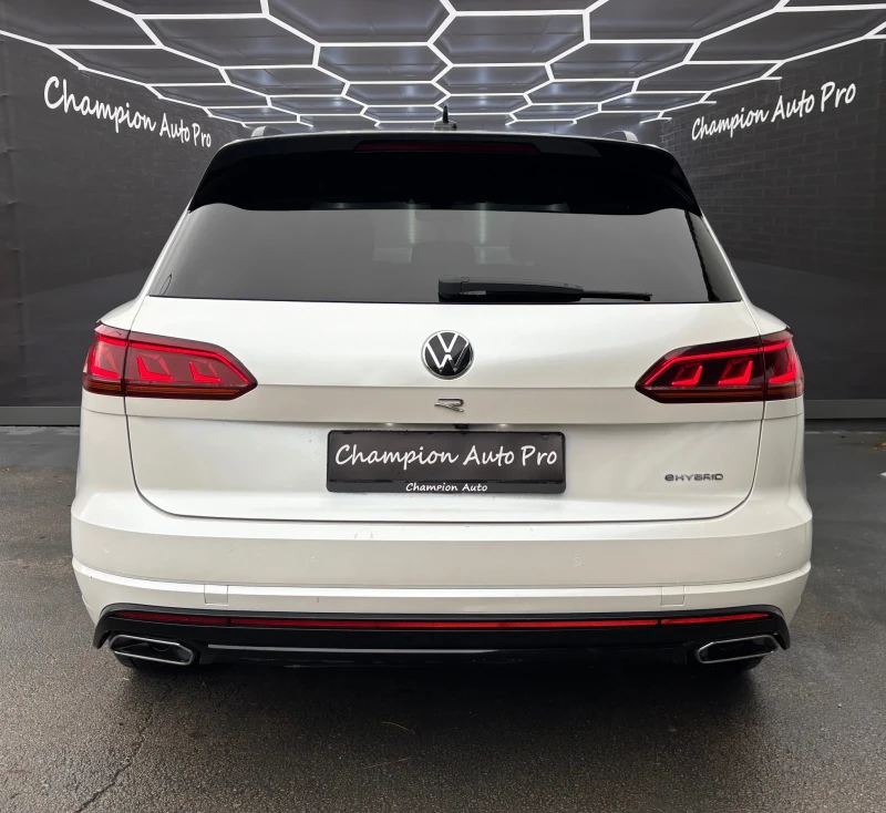 VW Touareg R 3.0I V6, снимка 5 - Автомобили и джипове - 52388001