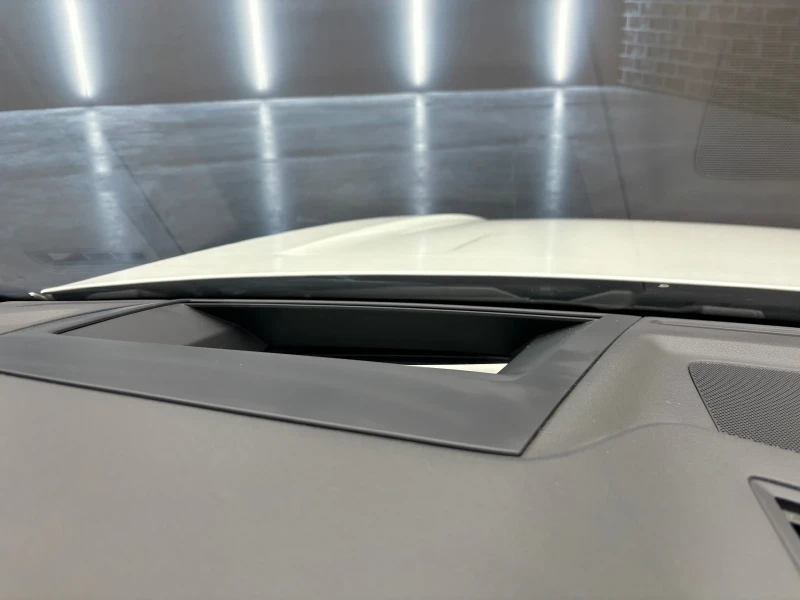 VW Touareg R 3.0I V6, снимка 7 - Автомобили и джипове - 52388001