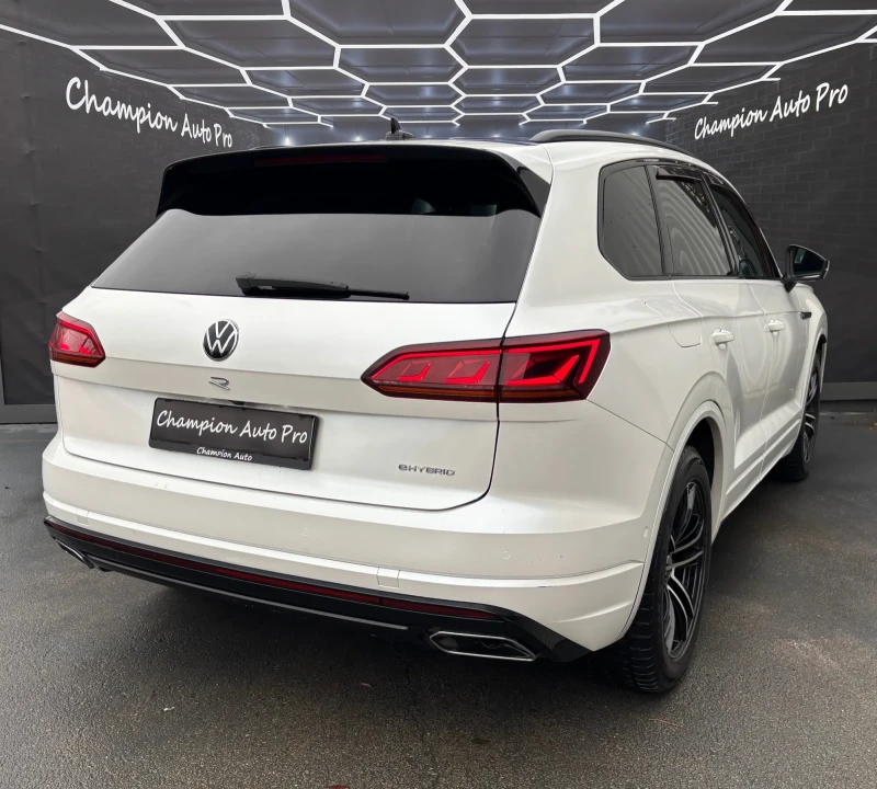 VW Touareg R 3.0I V6, снимка 6 - Автомобили и джипове - 52388001