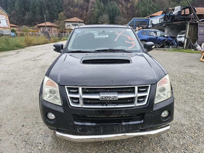 Isuzu D-max Klimatik, снимка 7 - Автомобили и джипове - 52636635