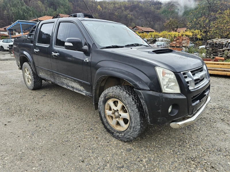 Isuzu D-max Klimatik, снимка 6 - Автомобили и джипове - 52636635