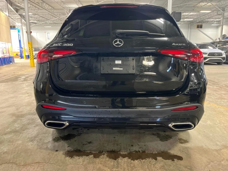 Mercedes-Benz GLC 300 AMG 2023 * CARFAX * БЕЗ ПЪРВОНАЧАЛНА ВНОСКА, снимка 5 - Автомобили и джипове - 52959121