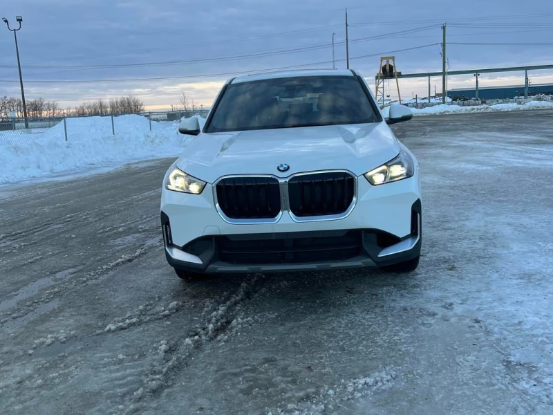 BMW X1 2024 xDrive28i * CARFAX * БЕЗ ПЪРВОНАЧАЛНА ВНОСКА, снимка 2 - Автомобили и джипове - 53215637