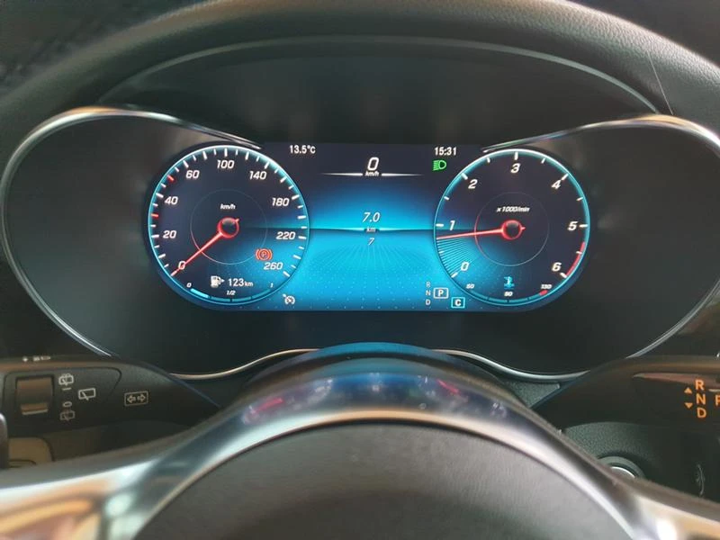 Mercedes-Benz GLC 220 4 MATIC, снимка 11 - Автомобили и джипове - 32695542