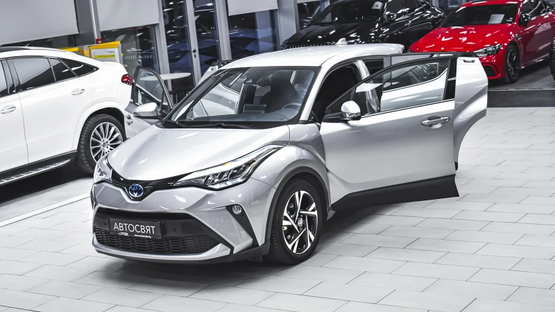 Toyota C-HR 2.0 Hybrid Club Automatic - 54900 лв. - 22132364 1