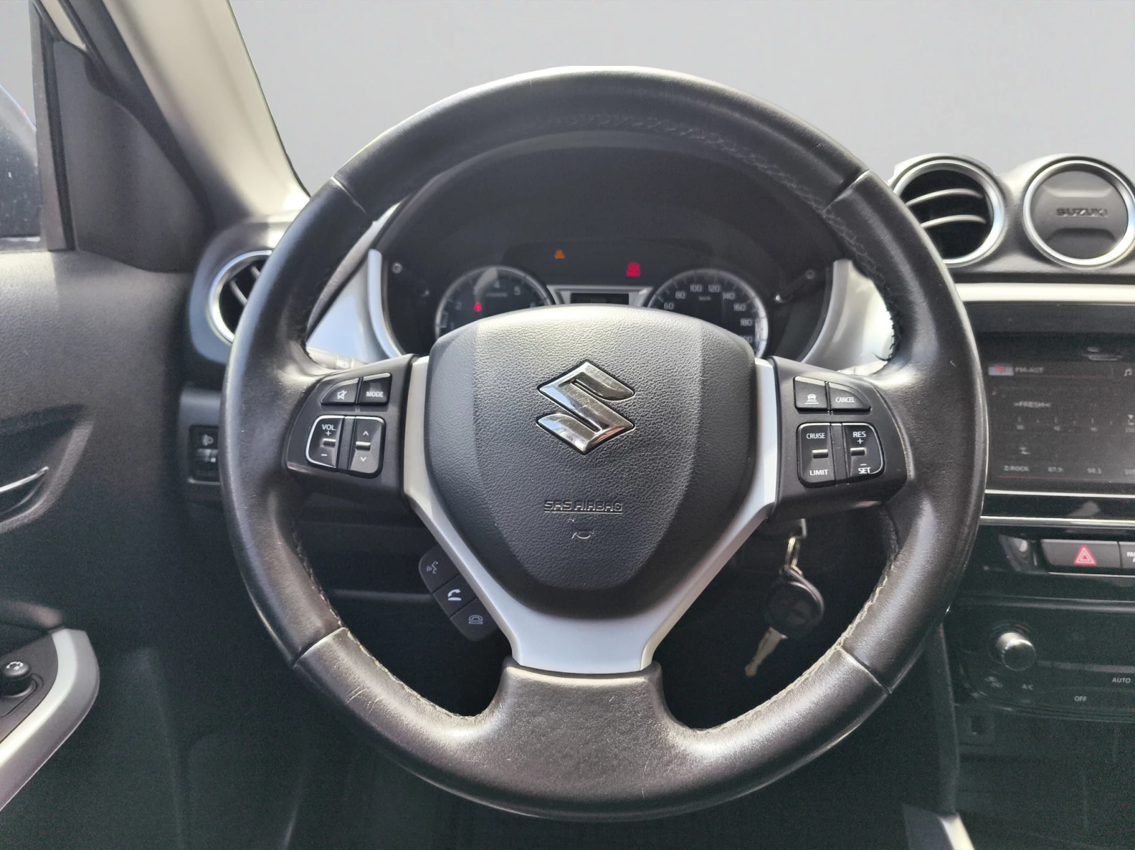 Suzuki Vitara  1.6 120hp BVM5 4X4 EURO6/1602R09 - изображение 10