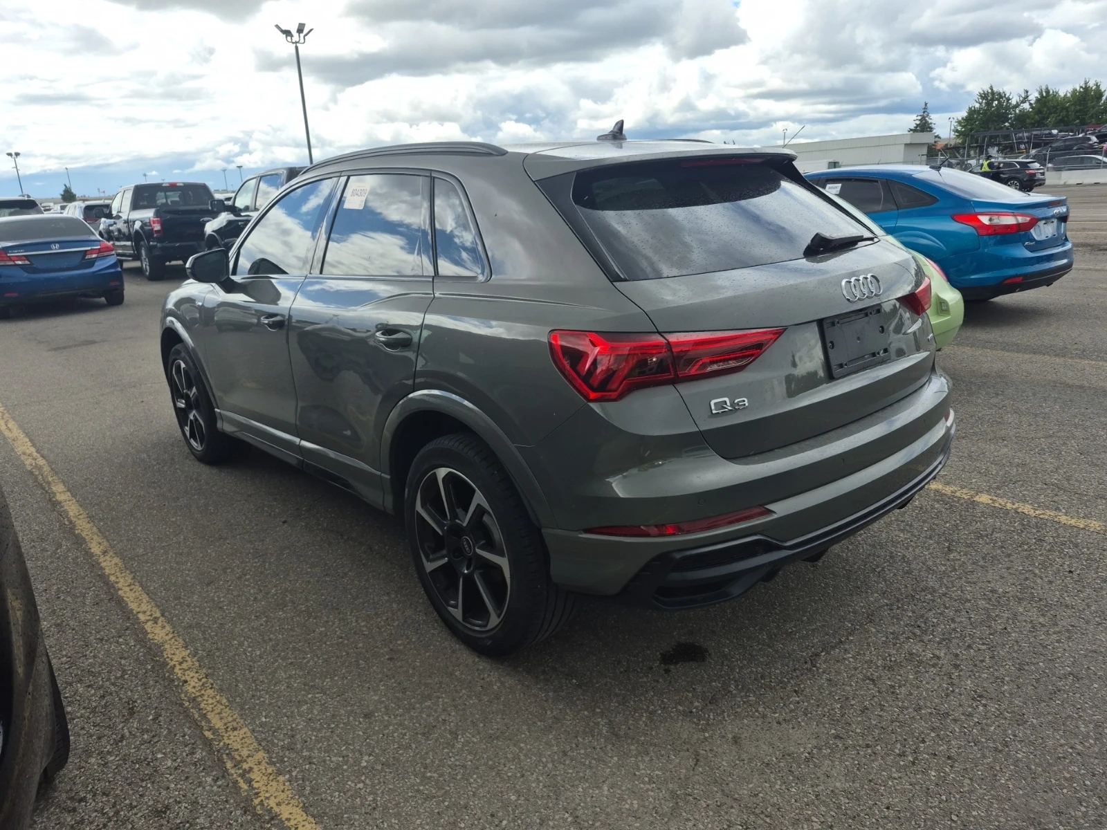 Audi Q3 (CARFAX) * Цена до България*  - изображение 6