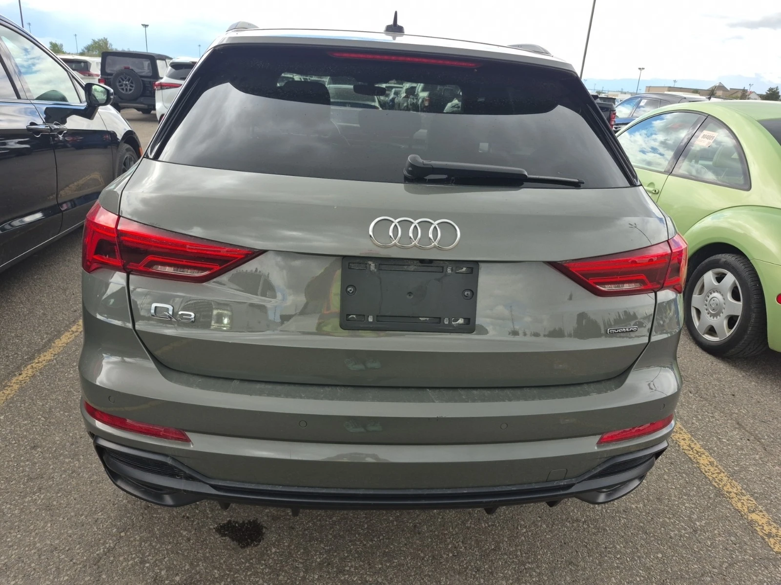 Audi Q3 (CARFAX) * Цена до България*  - изображение 5