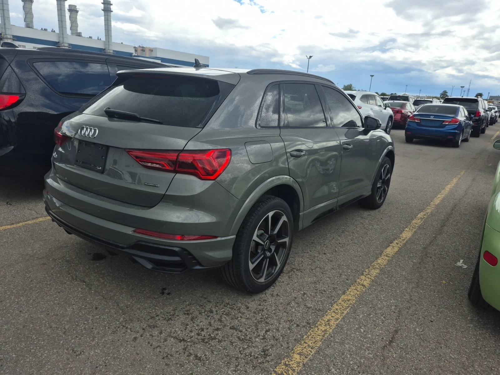 Audi Q3 (CARFAX) * Цена до България*  - изображение 4
