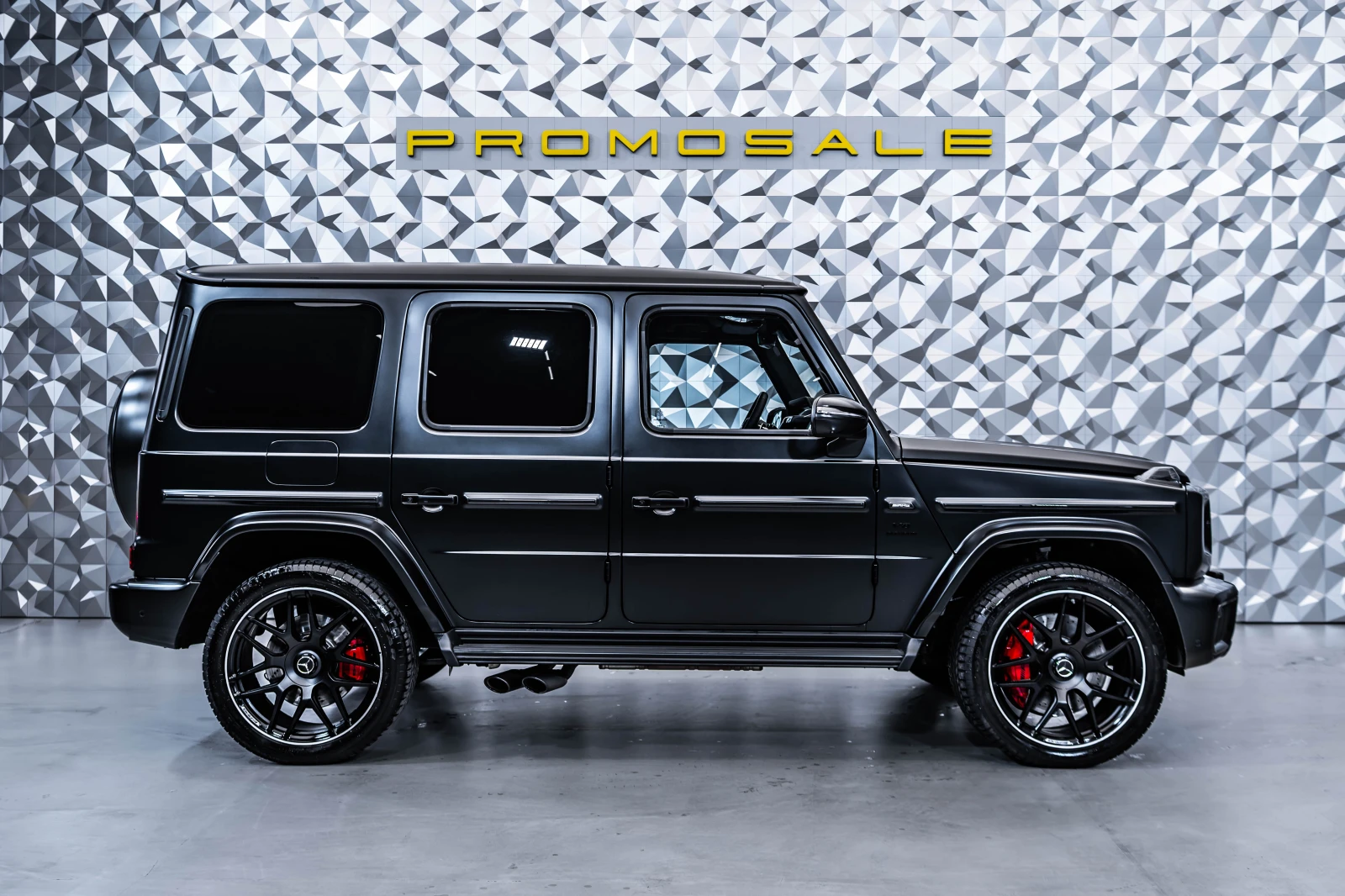 Mercedes-Benz G 63 AMG Carbon* Burmester* 360 - изображение 6