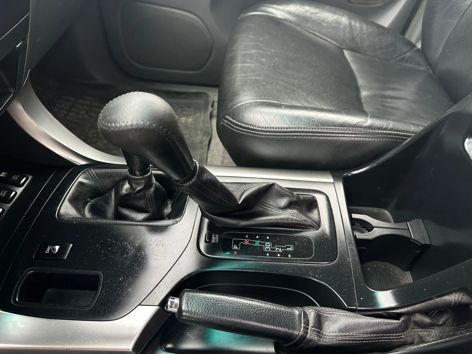 Toyota Land cruiser 3.0* Автоматик* Топ - изображение 10