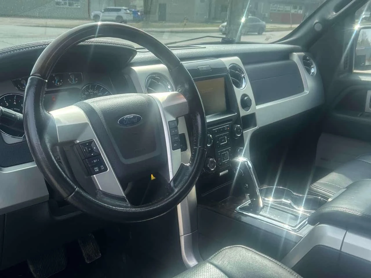 Ford F150 * 4WD SuperCrew * PANO* KEYLESS* ПОДГРЕВ* , снимка 5 - Автомобили и джипове - 54071093