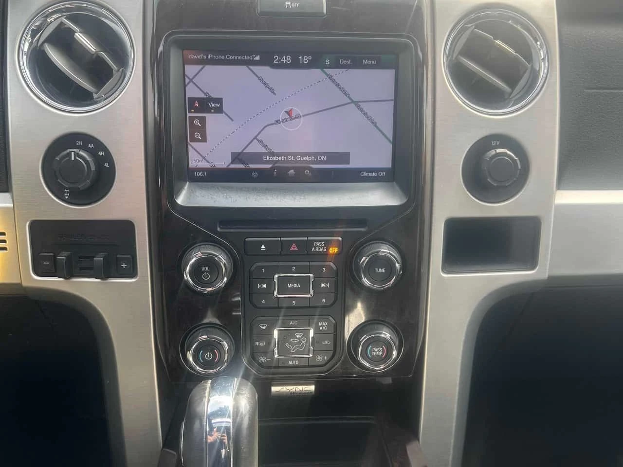 Ford F150 * 4WD SuperCrew * PANO* KEYLESS* ПОДГРЕВ* , снимка 9 - Автомобили и джипове - 54071093