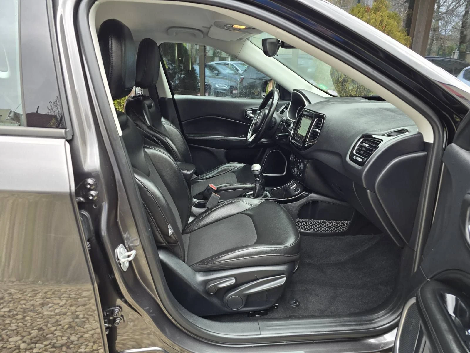 Jeep Compass | Mobile.bg � ����������� 10