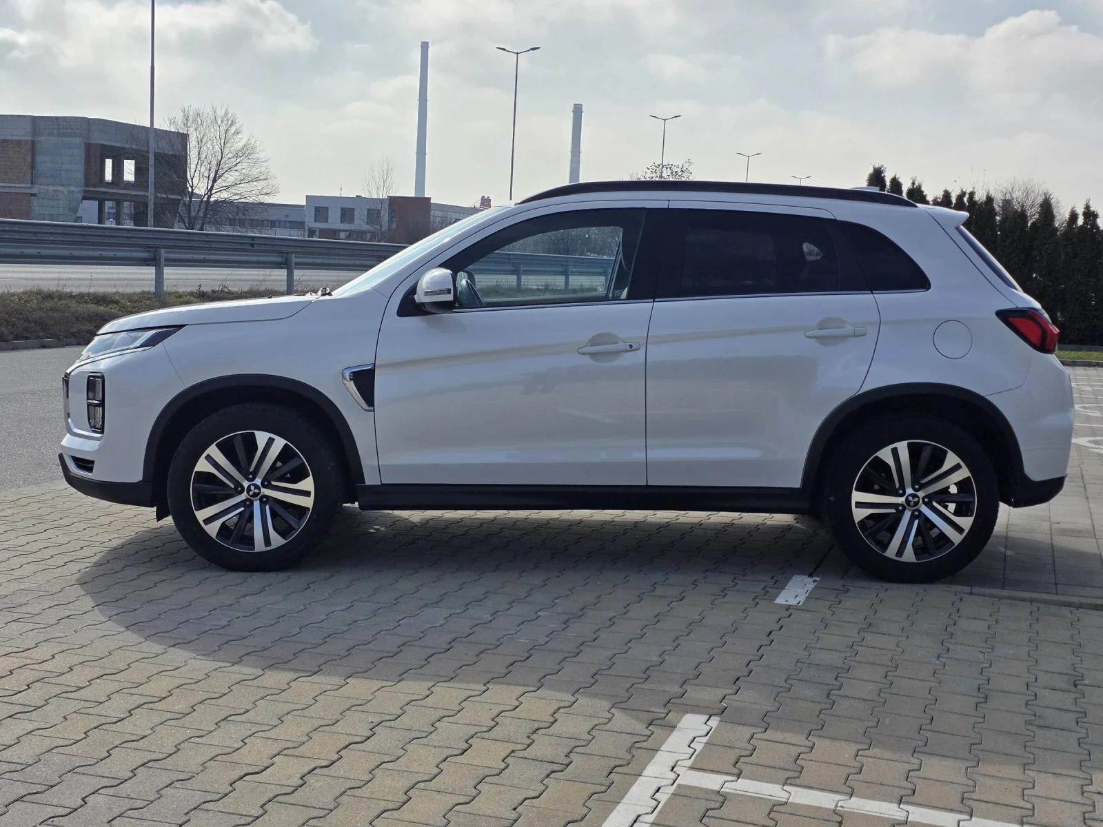 Mitsubishi ASX 2.0i 4x4 AUTOMATIC , снимка 2 - Автомобили и джипове - 54733239