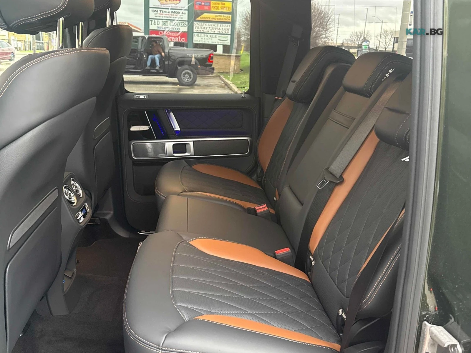 Mercedes-Benz G 500 550 * AвтоКредит* (ЦЕНА ДО БГ), снимка 11 - Автомобили и джипове - 54804298