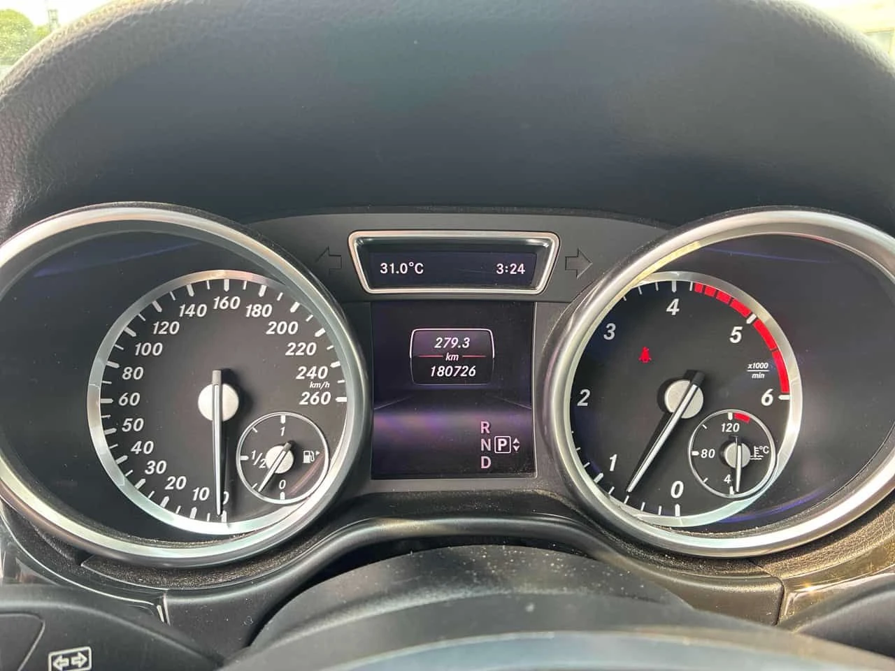 Mercedes-Benz ML 350 * BlueTEC * АВТОКРЕДИТ БЕЗ ПЪРВОНАЧАЛНА ВНОСКА* , снимка 8 - Автомобили и джипове - 55476736