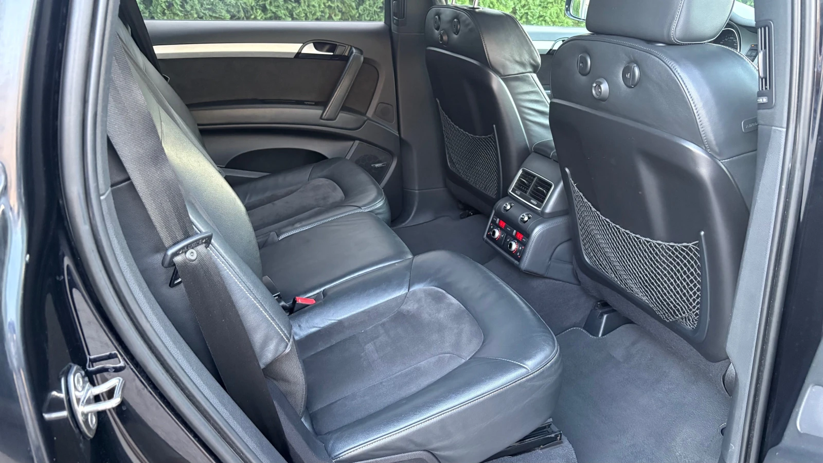Audi Q7 S-Line /7- МЕСТА / 8 ск., снимка 13 - Автомобили и джипове - 55806551