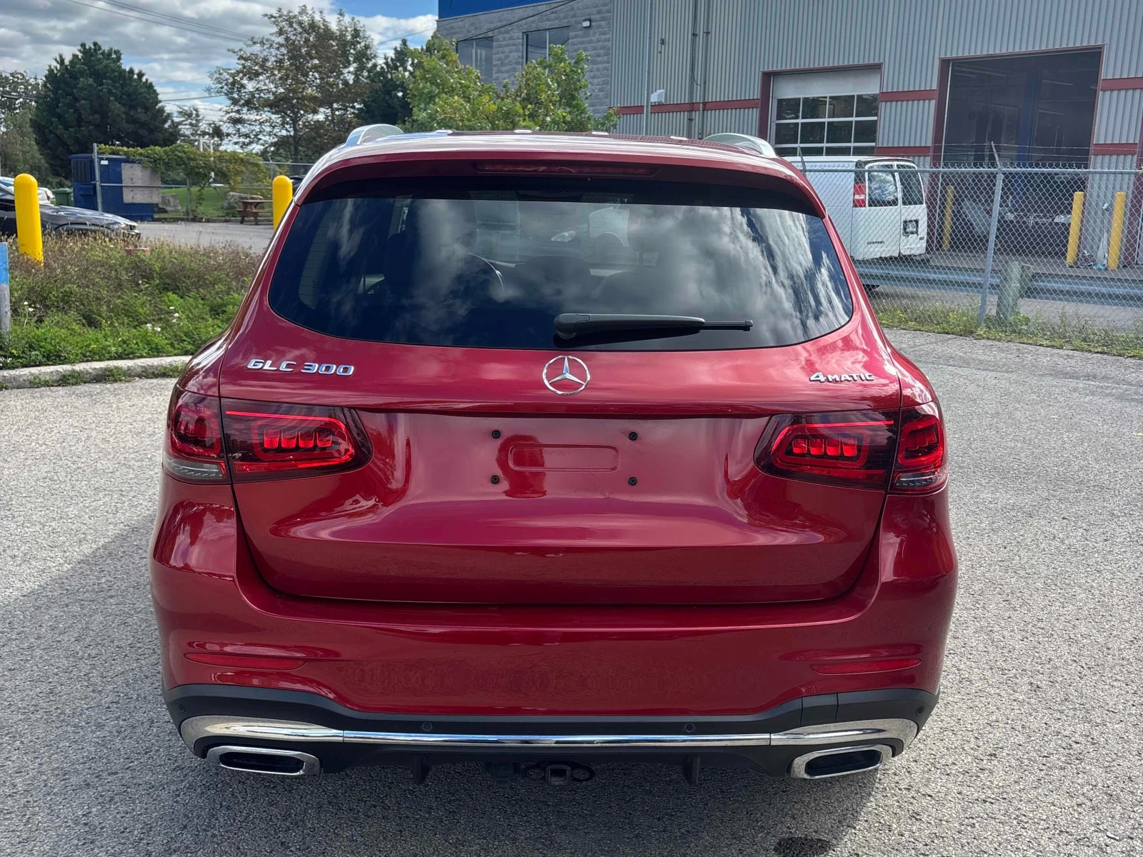Mercedes-Benz GLC 300 * FULL DIGITAL * ДИСТРОНИК * HEAD-UP * 360 КАМЕРА, снимка 4 - Автомобили и джипове - 56088456