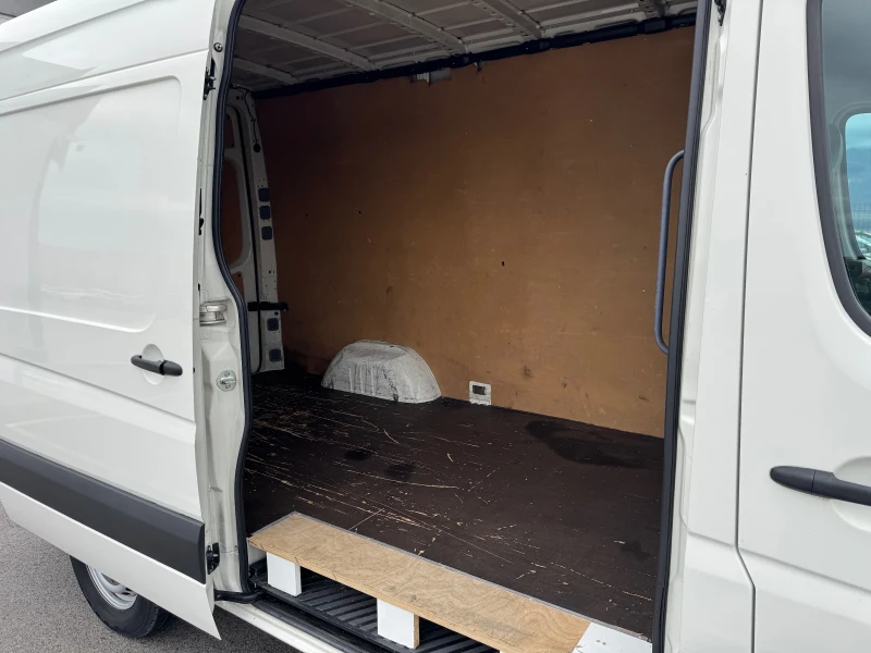 VW Crafter 2.5 D, снимка 15 - Бусове и автобуси - 52362829