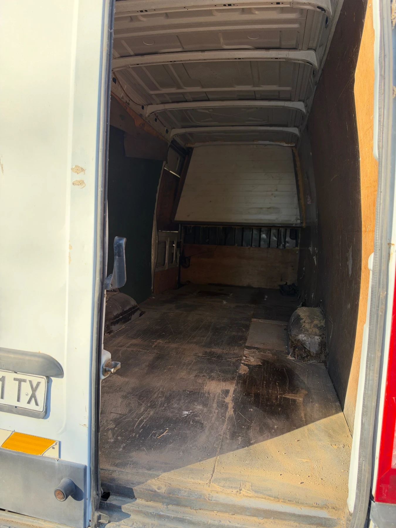 Iveco Daily Дълга база, снимка 6 - Бусове и автобуси - 56274481